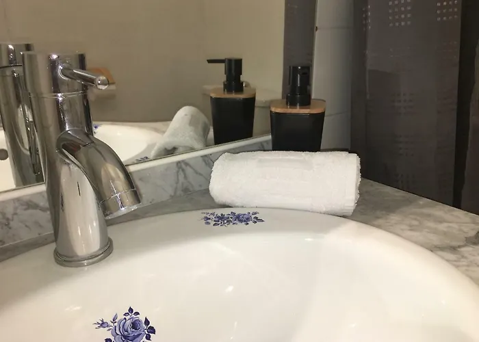 Port & *